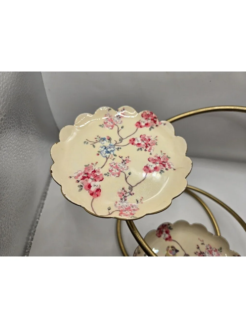 Vintage Chinoiserie 3-Tier Jewelry Dessert Vanity Stand Floral Bird Brass